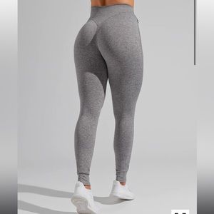 Buffbunny jewel joggers in heather grey size small NWT